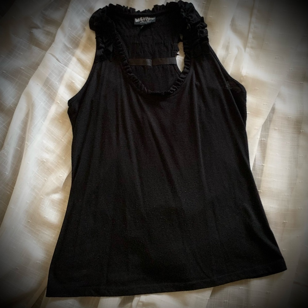 Black racer back tank top